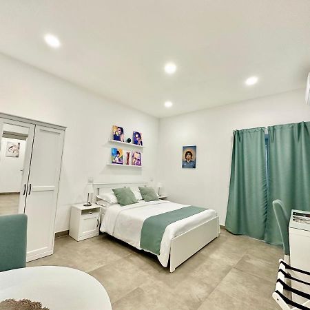 Tribunali 181 Guest House Наполи Екстериор снимка