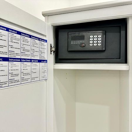 Tribunali 181 Guest House Наполи Екстериор снимка